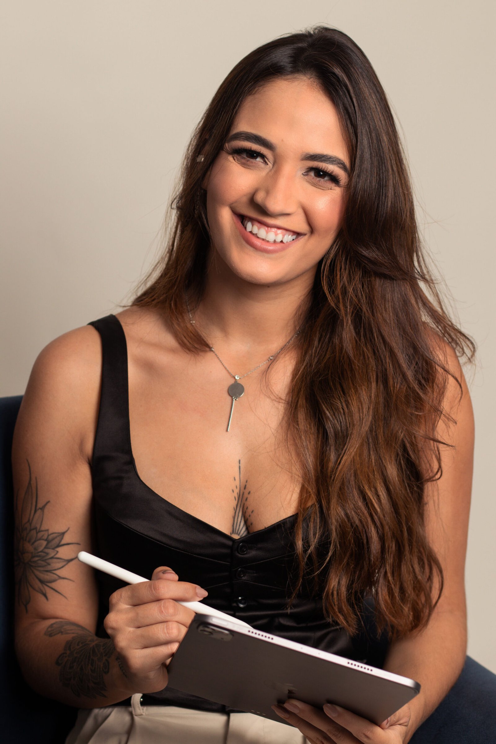 Gabi Fraga, tattoo artist